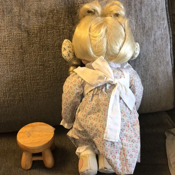 Precious Moments Doll Tell Me Story of Jesus Porcelain 14” T Vtg 1994 #2912A - Picture 4 of 4